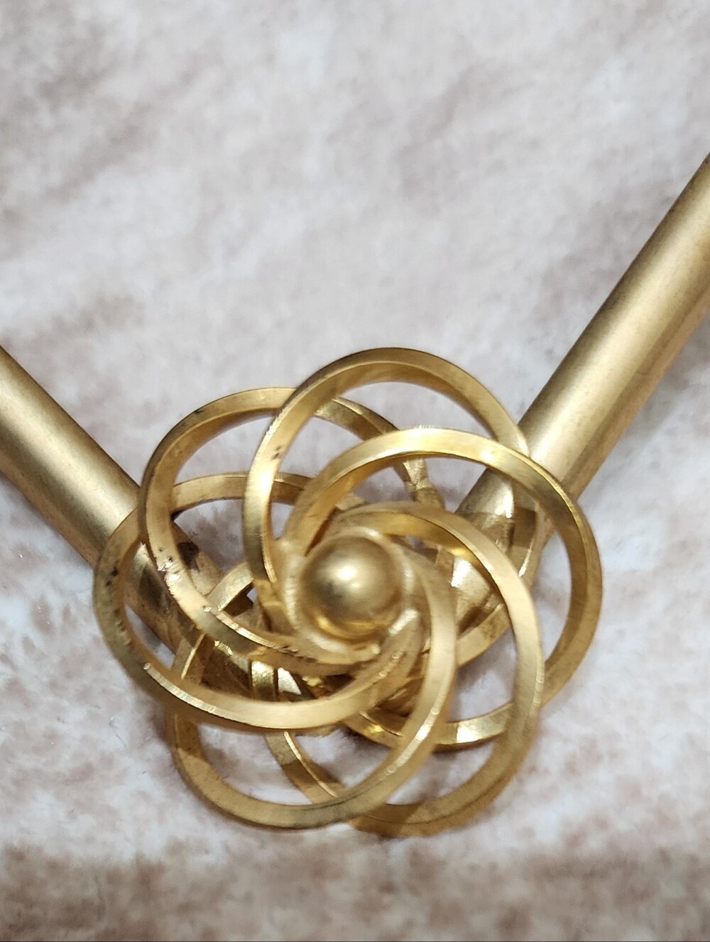 Vintage 80s Gold Tone Hinged Knot Collar Necklace Sculptural Statement - Picture 4 of 7